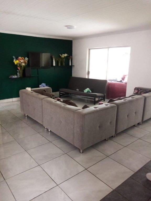 5 Bedroom Property for Sale in Ladybrand Free State